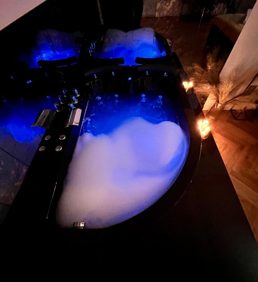Krakow Old Town Apartment Jacuzzi - Wymeldowanie Do 13 Cracóvia Exterior foto
