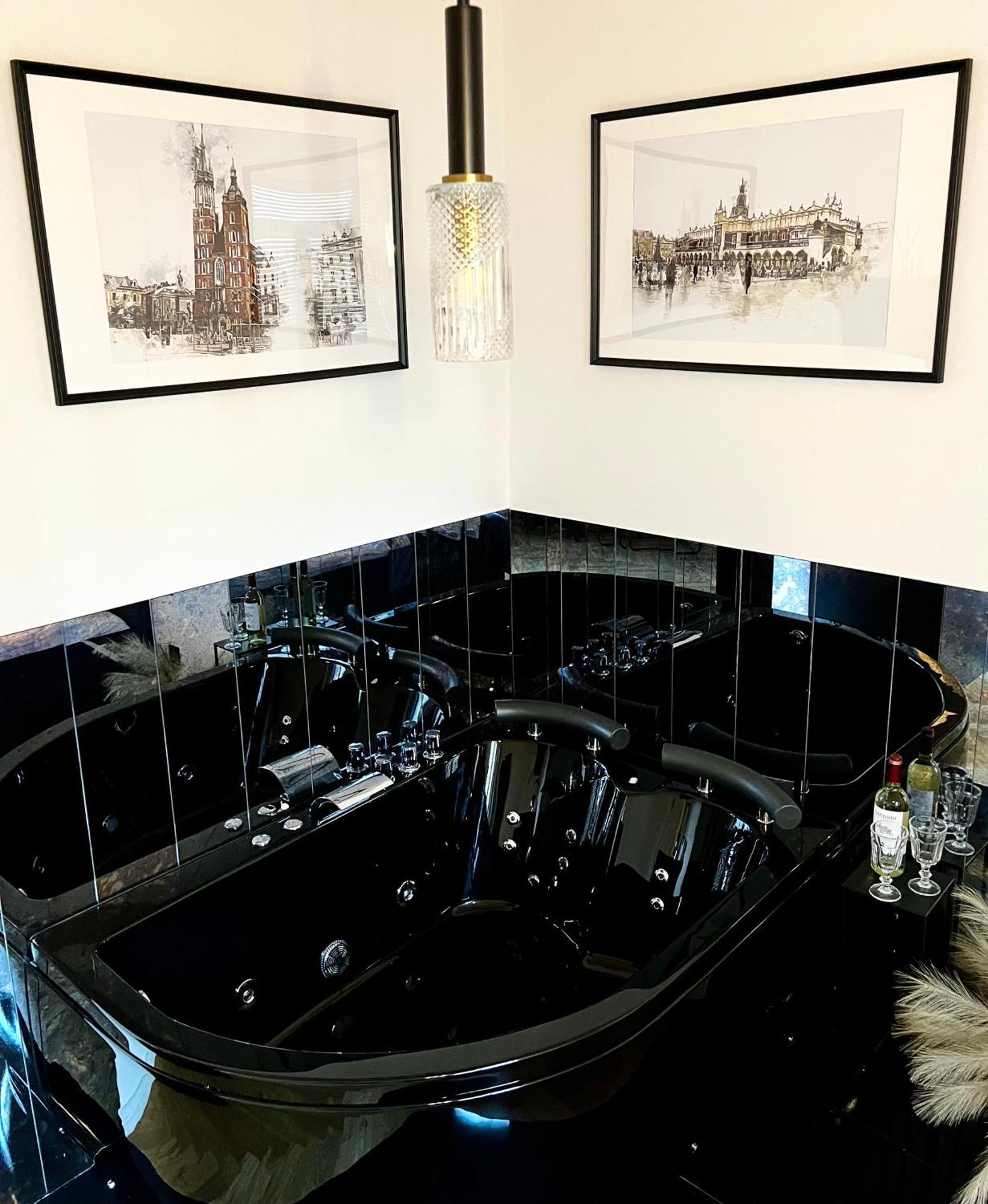 Krakow Old Town Apartment Jacuzzi - Wymeldowanie Do 13 Cracóvia Exterior foto
